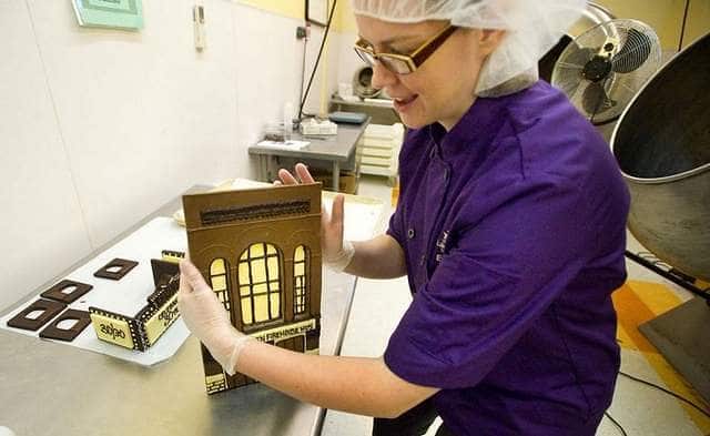 Chocolate Sculptress' Interests Range From Metropolis to Robots graphics
